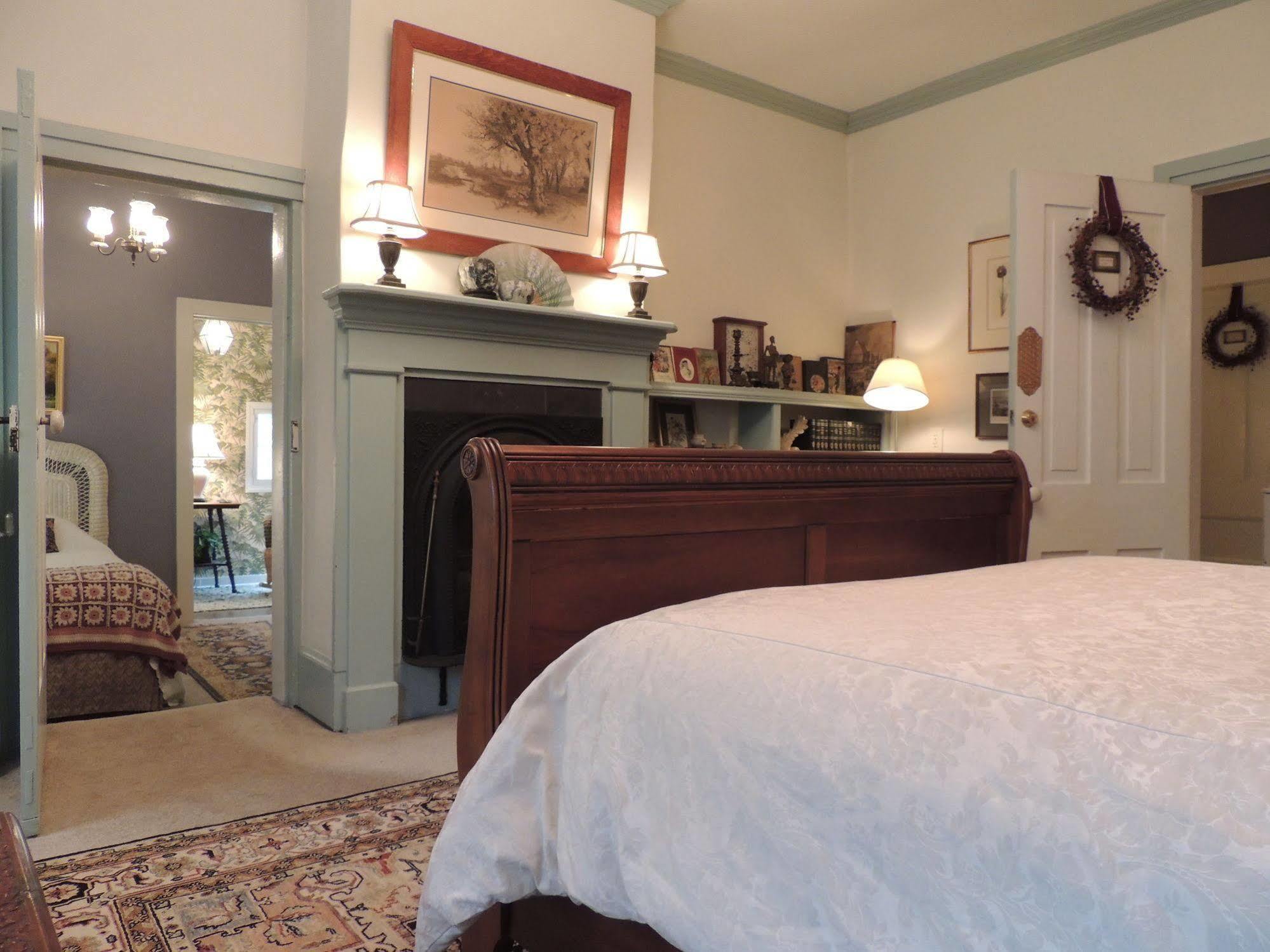 לקסינגטון 1868 Magnolia House Inn מראה חיצוני תמונה