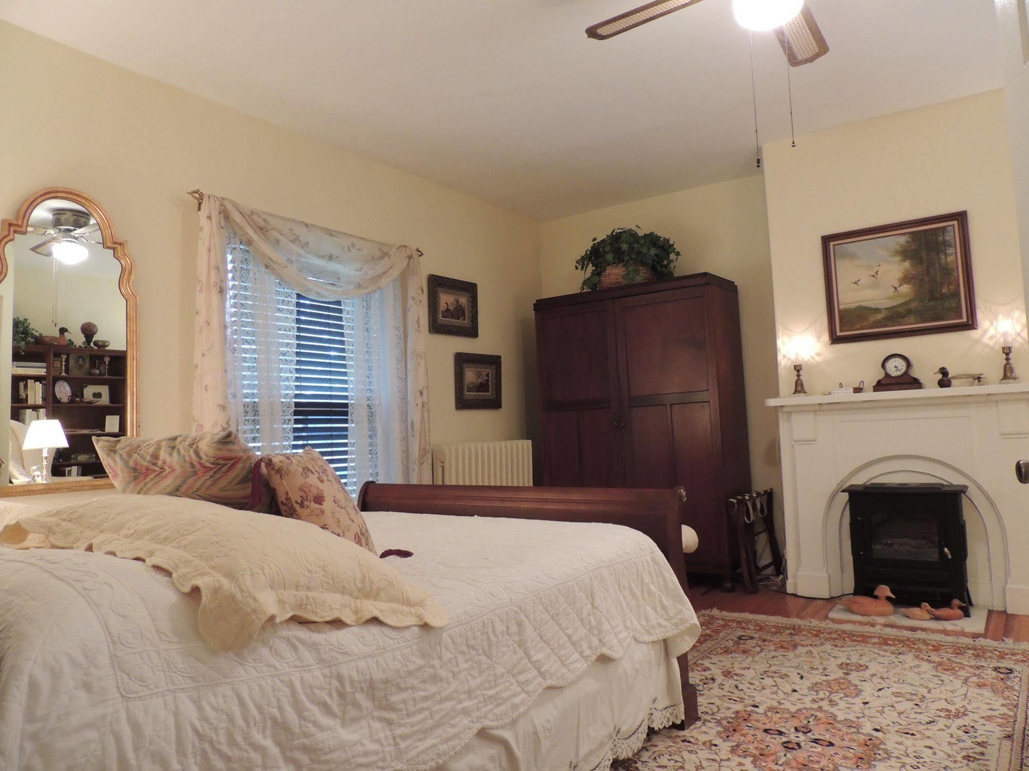 לקסינגטון 1868 Magnolia House Inn מראה חיצוני תמונה
