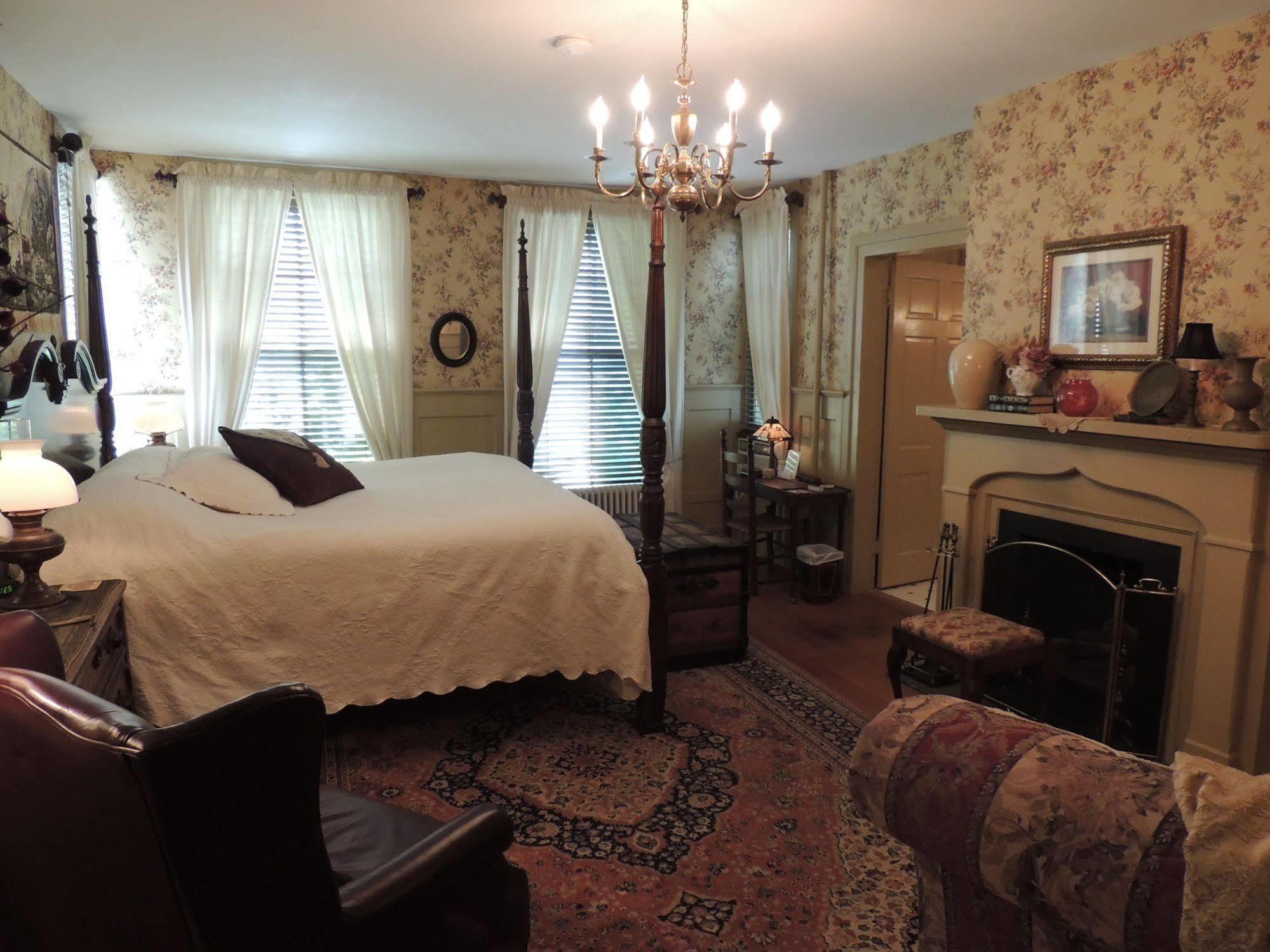 לקסינגטון 1868 Magnolia House Inn מראה חיצוני תמונה